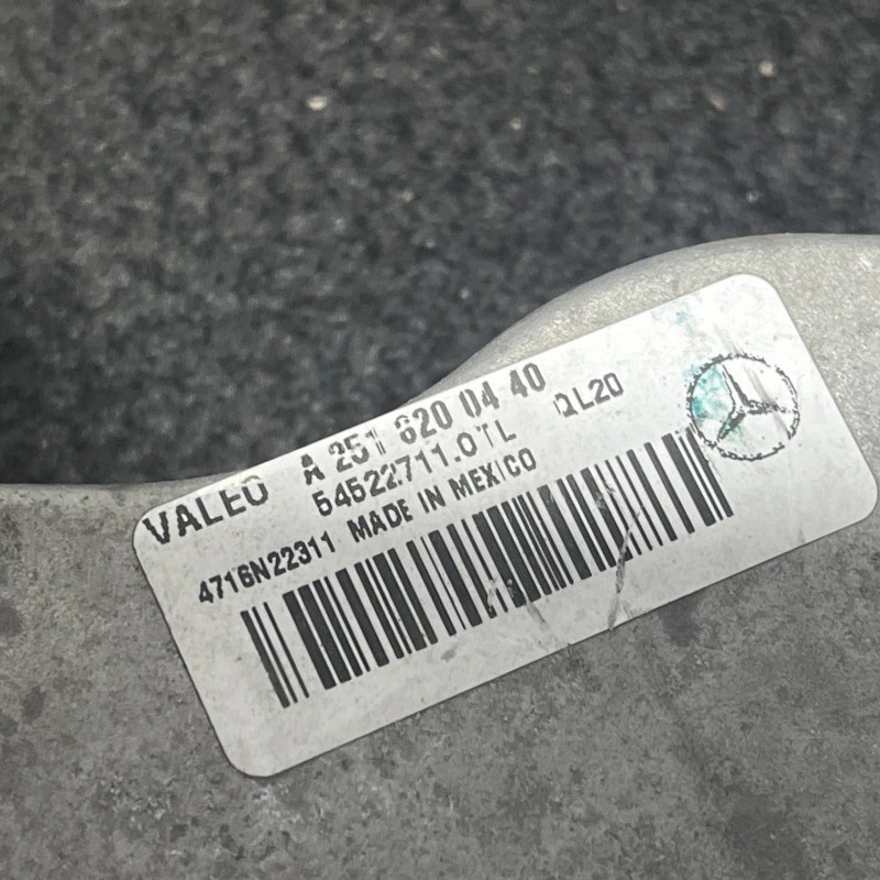 Ansamblu stergatoare cu motoras / Mercedes-Benz R Class W251 facelift 2011 / Caroserie, oglinzi si faruri