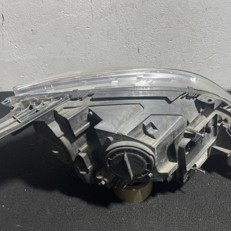 Far stanga xenon / Mercedes-Benz R Class W251 facelift 2011 / Caroserie, oglinzi si faruri