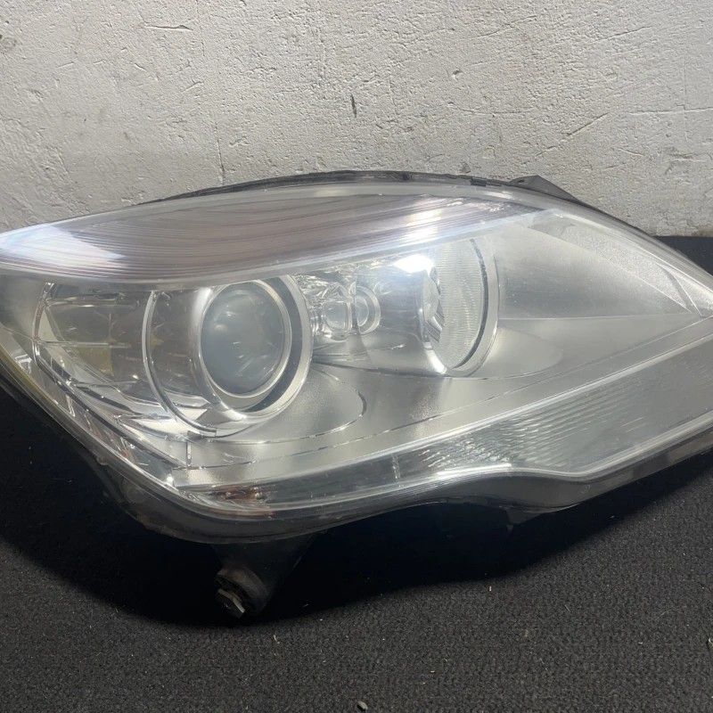 Far dreapta xenon / Mercedes-Benz R Class W251 facelift 2011 / Caroserie, oglinzi si faruri