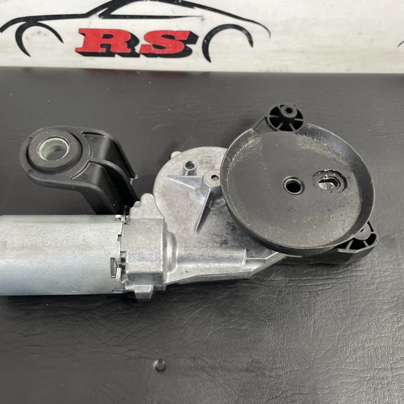 Motoras stergator haion / BMW Seria 5 F11 2013 / Caroserie, oglinzi si faruri