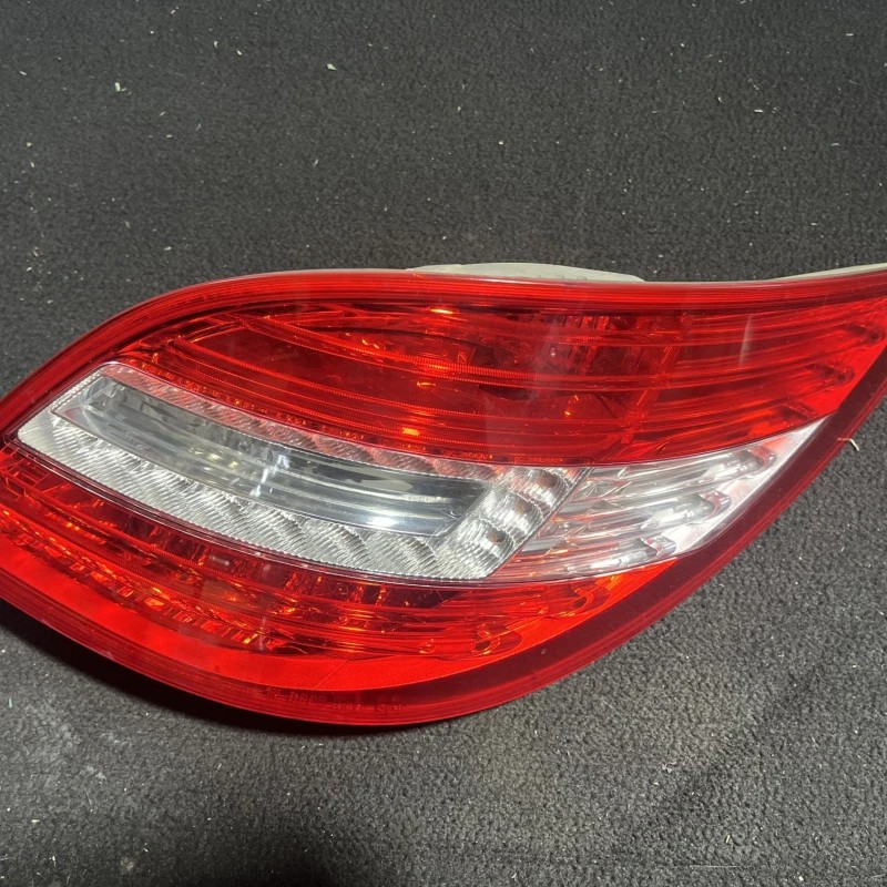 Stop dreapta caroserie Mercedes-Benz R Class W251 facelift 2011
