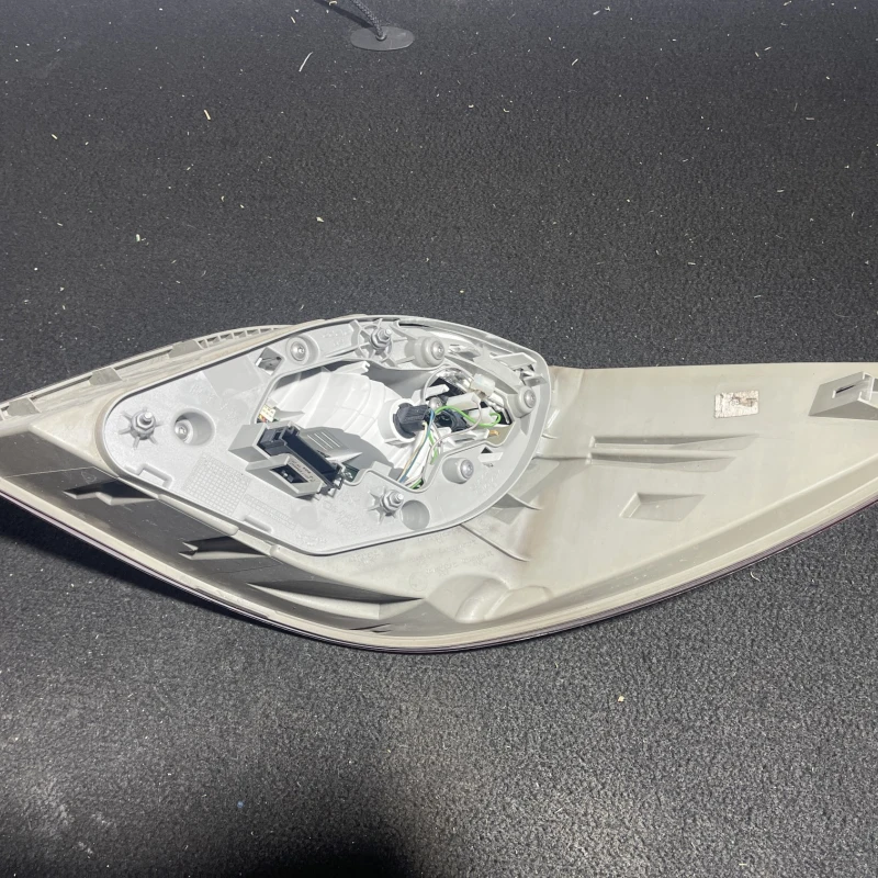 Stop stanga caroserie / Mercedes-Benz R Class W251 facelift 2011 / Caroserie, oglinzi si faruri