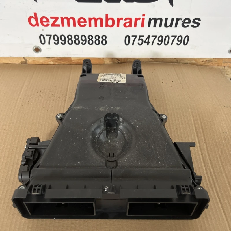 Grila aer bord Mercedes-Benz 