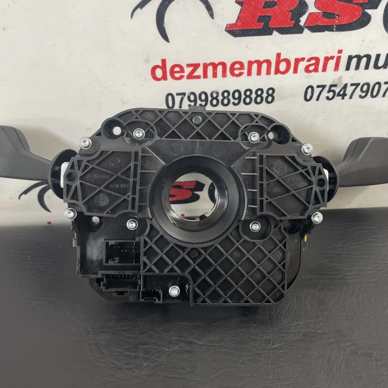 Spira volan cu manete / BMW Seria 5 F11 2013 / Audio si electronice