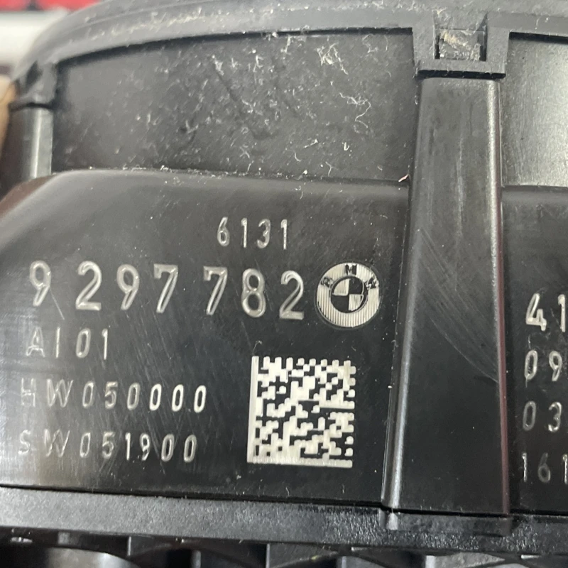 Spira volan cu manete / BMW Seria 5 F11 2013 / Audio si electronice