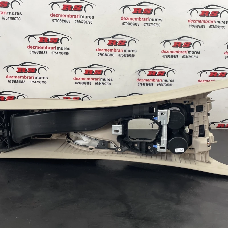 Cotiera centrala / BMW Seria 3 F30 2013 / Interior