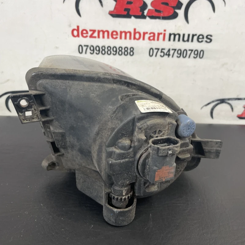 Far ceata stanga / BMW Seria 5 F11 2013 / Caroserie, oglinzi si faruri