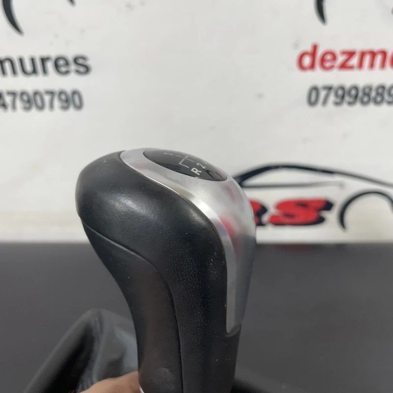 Nuca schimbator / Mercedes-Benz B Class W246 2012 / Interior