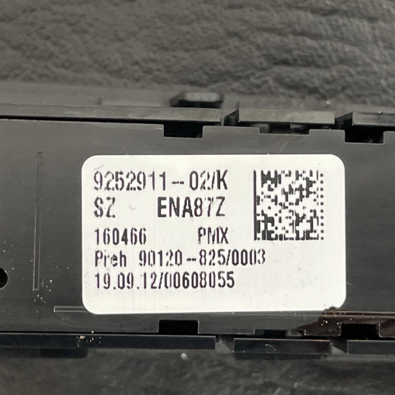 Butoane consola centrala / BMW Seria 3 F30 2013 / Interior