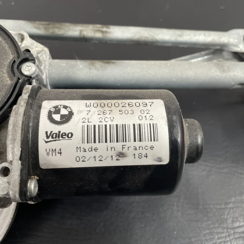 Ansamblu stergatoare parbriz cu motoras / BMW Seria 3 F30 2013 / Caroserie, oglinzi si faruri