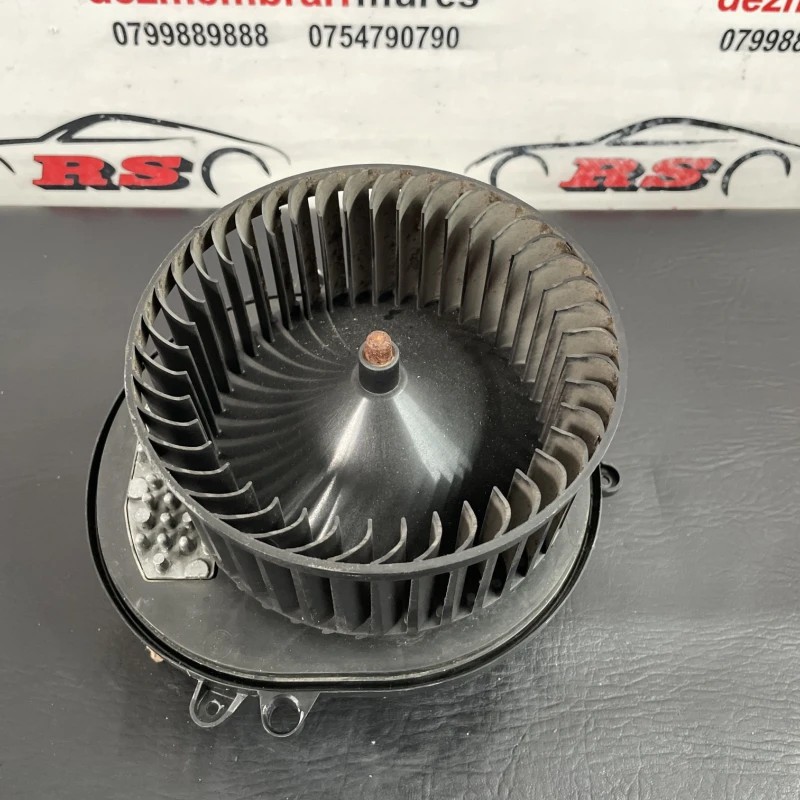 Ventilator aeroterma bord / BMW Seria 3 F30 2013 / Climatizare