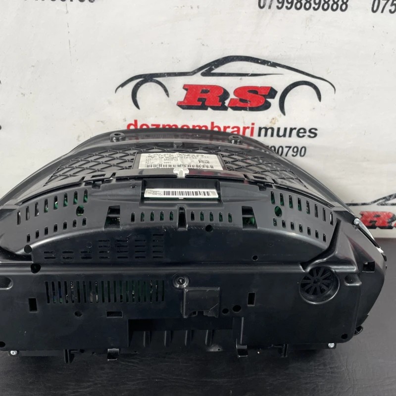 Ceas bord / BMW Seria 3 F30 2013 / Audio si electronice
