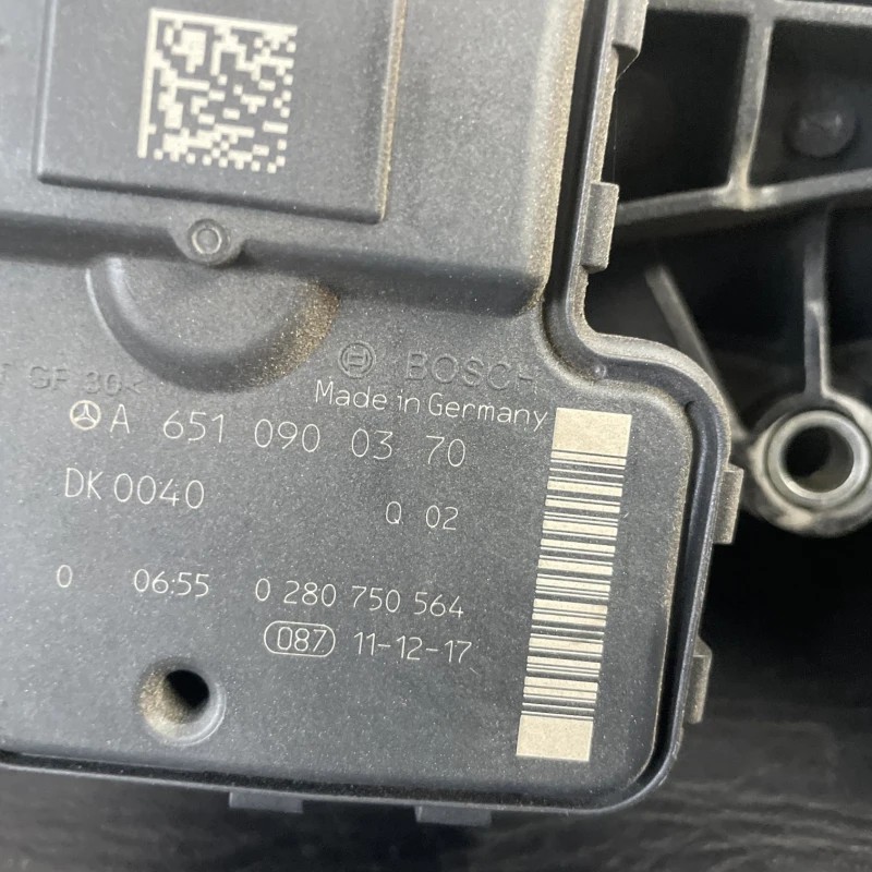 Clapeta de acceleratie / Mercedes-Benz B Class W246 2012 / Motor, racire si evacuare