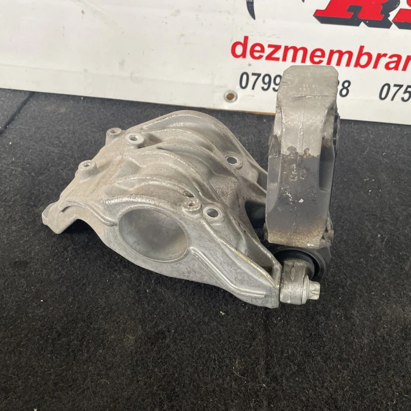 Suport tampon motor / Mercedes-Benz B Class W246 2012 / Motor, racire si evacuare
