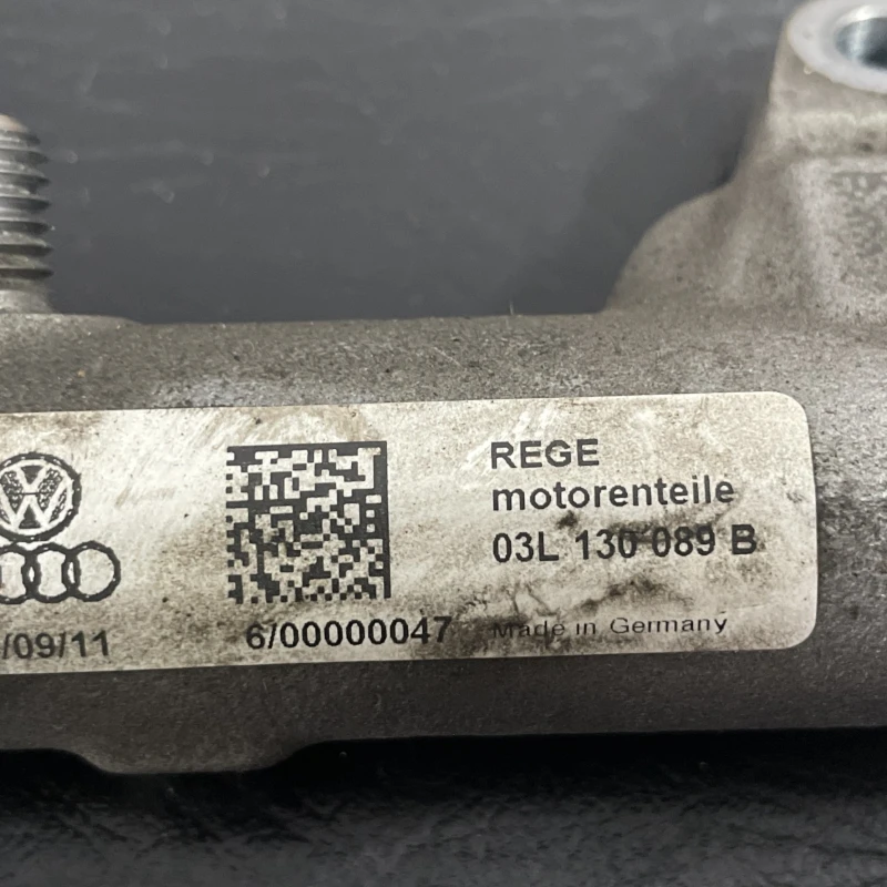 Rampa injectoare cu senzor / Audi A3 8P 2012 / Motor, racire si evacuare