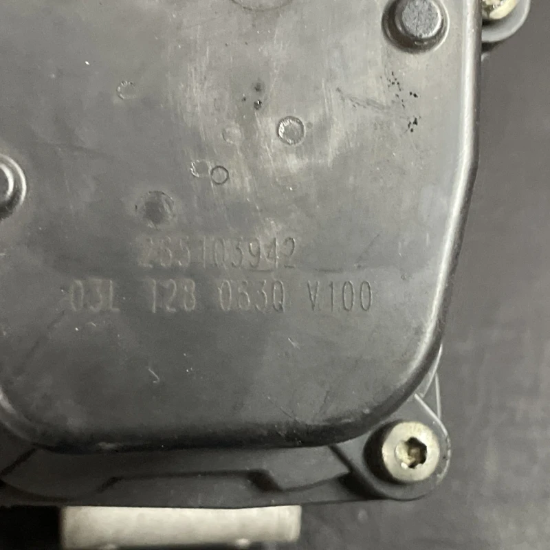 Clapeta de acceleratie / Audi A3 8P 2012 / Motor, racire si evacuare