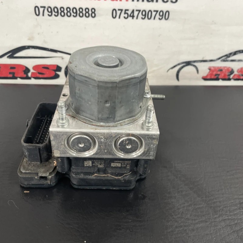 Pompa abs / Mercedes-Benz B Class W246 2012 / Frane