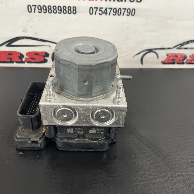Pompa abs / Mercedes-Benz B Class W246 2012 / Frane
