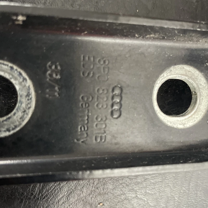 Balamale capota / Audi A3 8P 2012 / Caroserie, oglinzi si faruri
