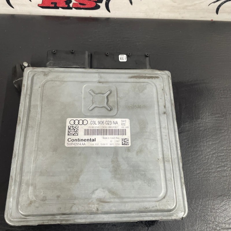 Calculator motor ecu Audi A3 8P 2012