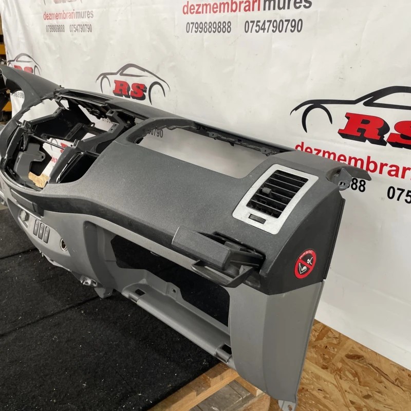 Plansa bord / Toyota Hilux AN20 2007 / Interior