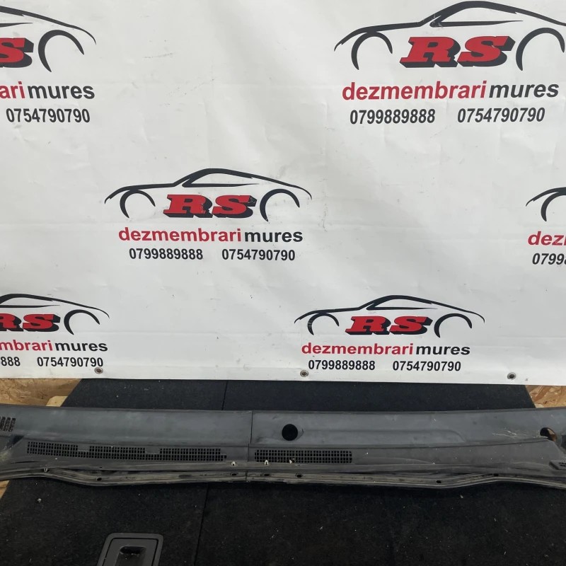Grila stergatoare Toyota Hilux AN20 2007