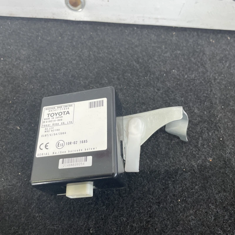 Modul control usi / Toyota Hilux  2007 / Audio si electronice