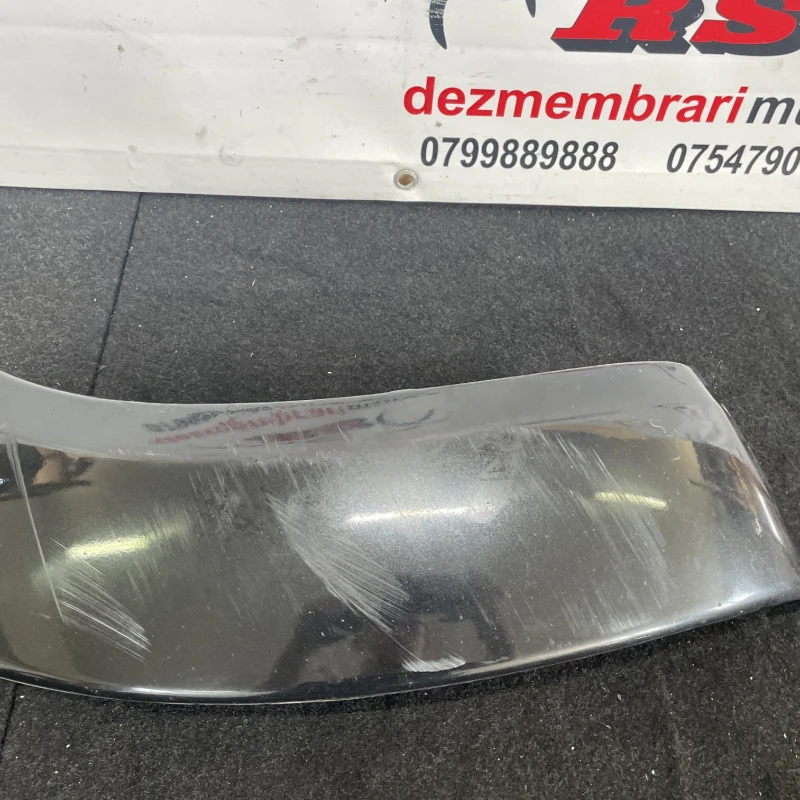 Ornament aripa stanga spate Toyota 