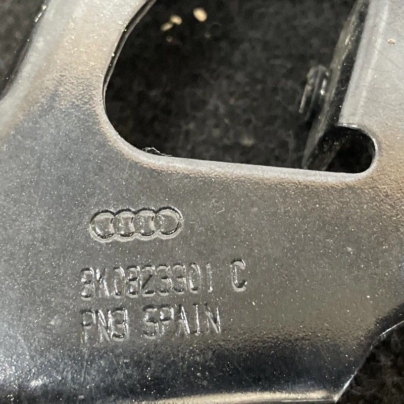 Balamale capota / Audi A4 B8 2011 / Caroserie, oglinzi si faruri