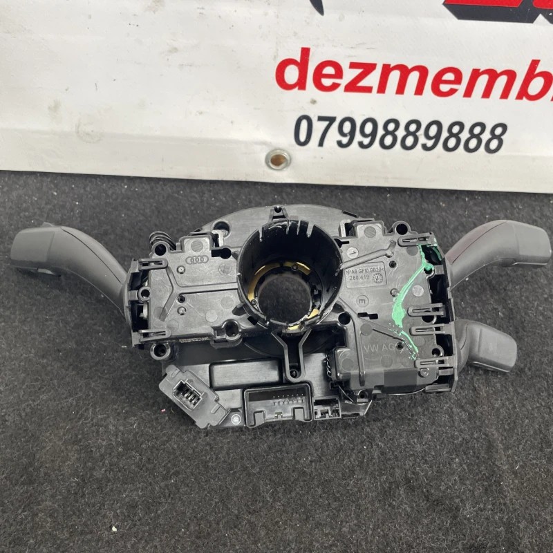 Spira volan cu manete / Audi A4 B8 2011 / Audio si electronice