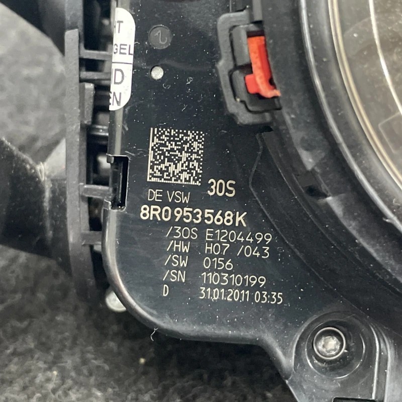 Spira volan cu manete / Audi A4 B8 2011 / Audio si electronice