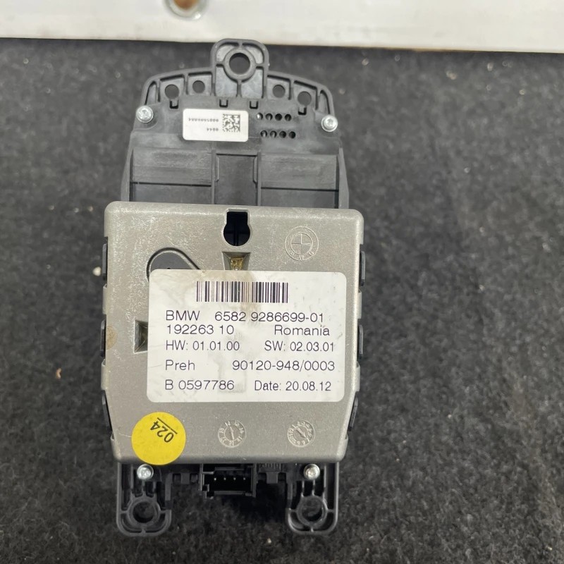 Joystick schimbator / BMW Seria 5 F11 2013 / Audio si electronice