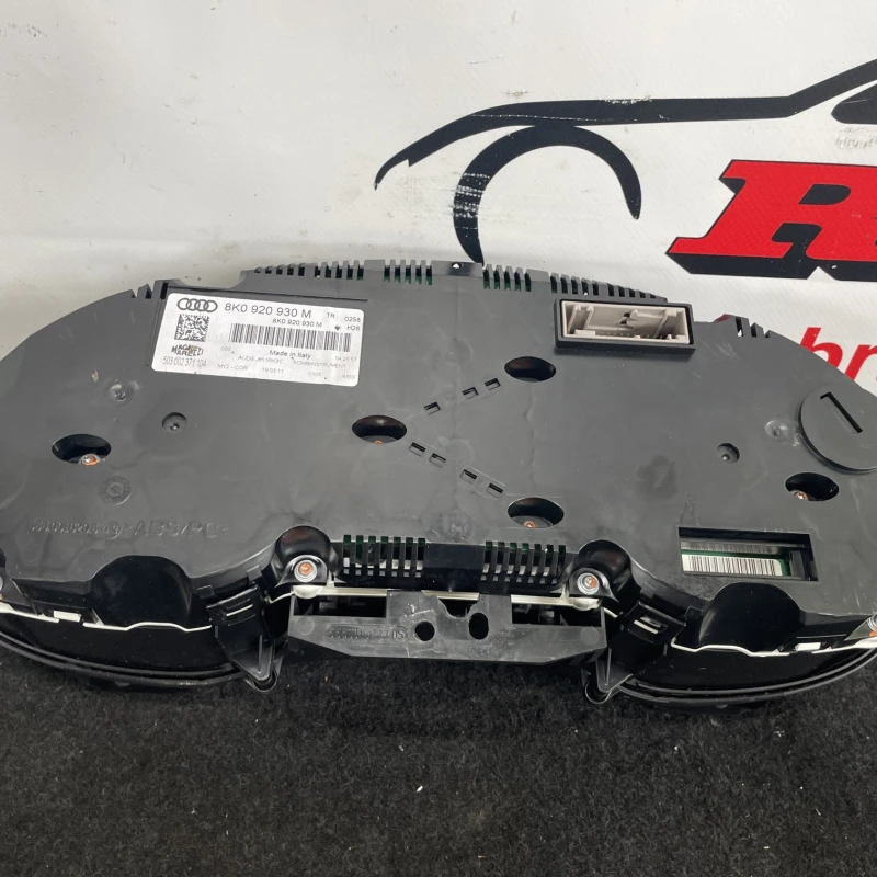 Ceas bord / Audi A4 B8 2011 / Audio si electronice