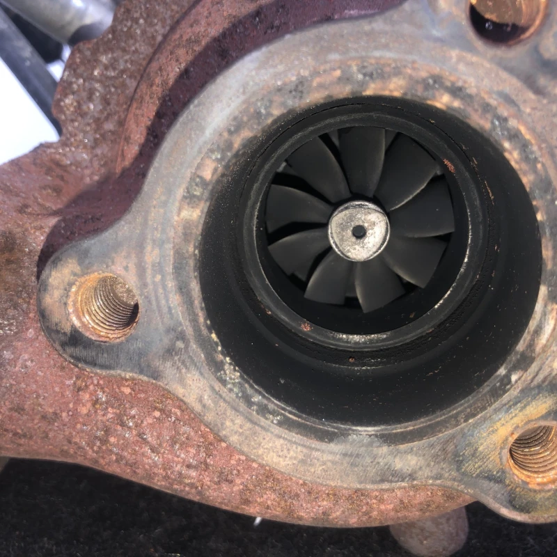 Turbosuflanta turbo turbina / Hyundai Santa Fe Santa Fe 2011 / Motor, racire si evacuare