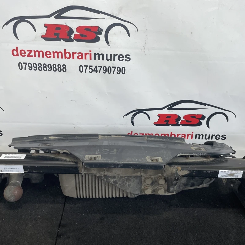 Carlig remorcare electric / BMW Seria 3 F30 2013 / Caroserie, oglinzi si faruri