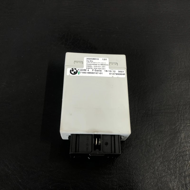 Modul carlig de remorcare BMW Seria 3 F30 2013