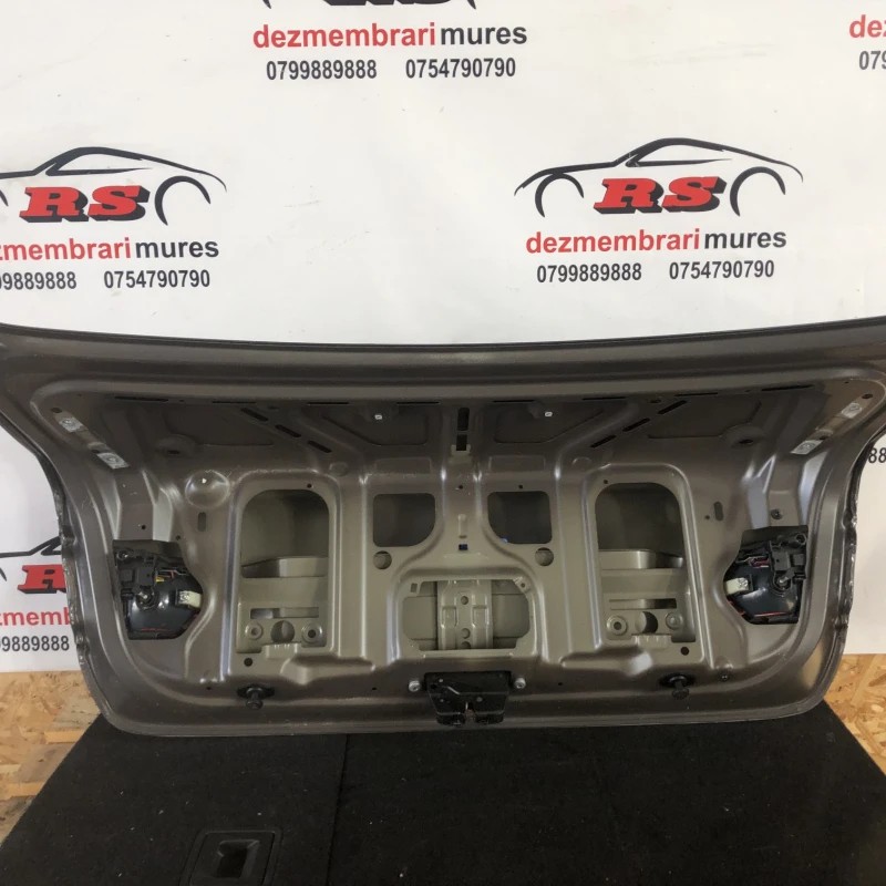 Haion / BMW Seria 3 F30 2013 / Caroserie, oglinzi si faruri