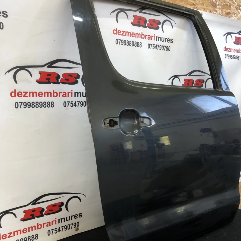 Usa dreapta spate / Toyota Hilux  2007 / Caroserie, oglinzi si faruri