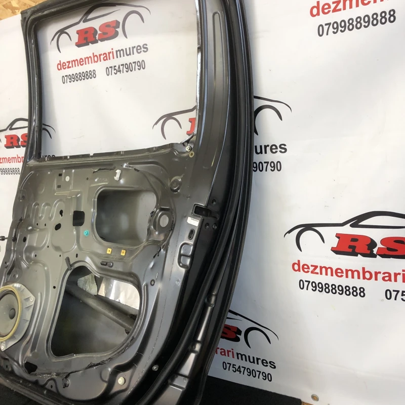 Usa dreapta spate / Toyota Hilux  2007 / Caroserie, oglinzi si faruri
