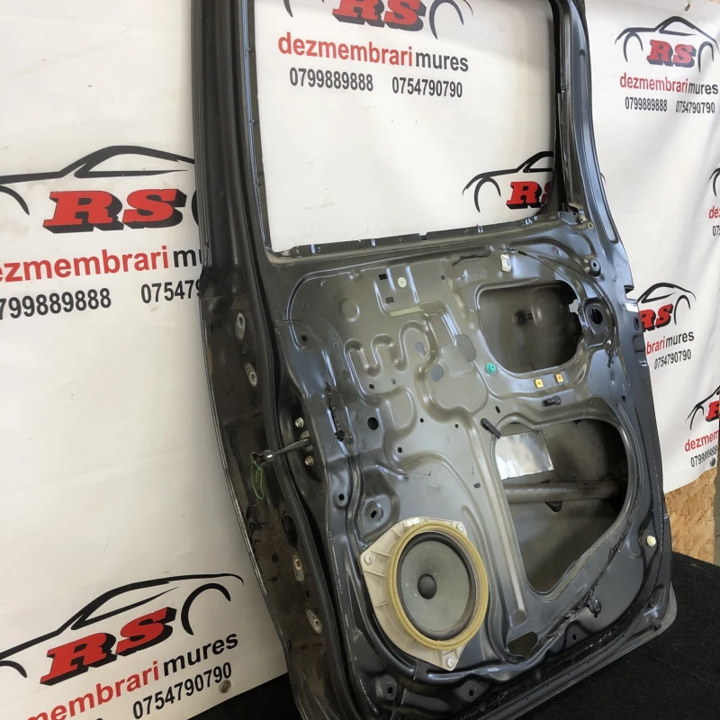 Usa dreapta spate / Toyota Hilux  2007 / Caroserie, oglinzi si faruri