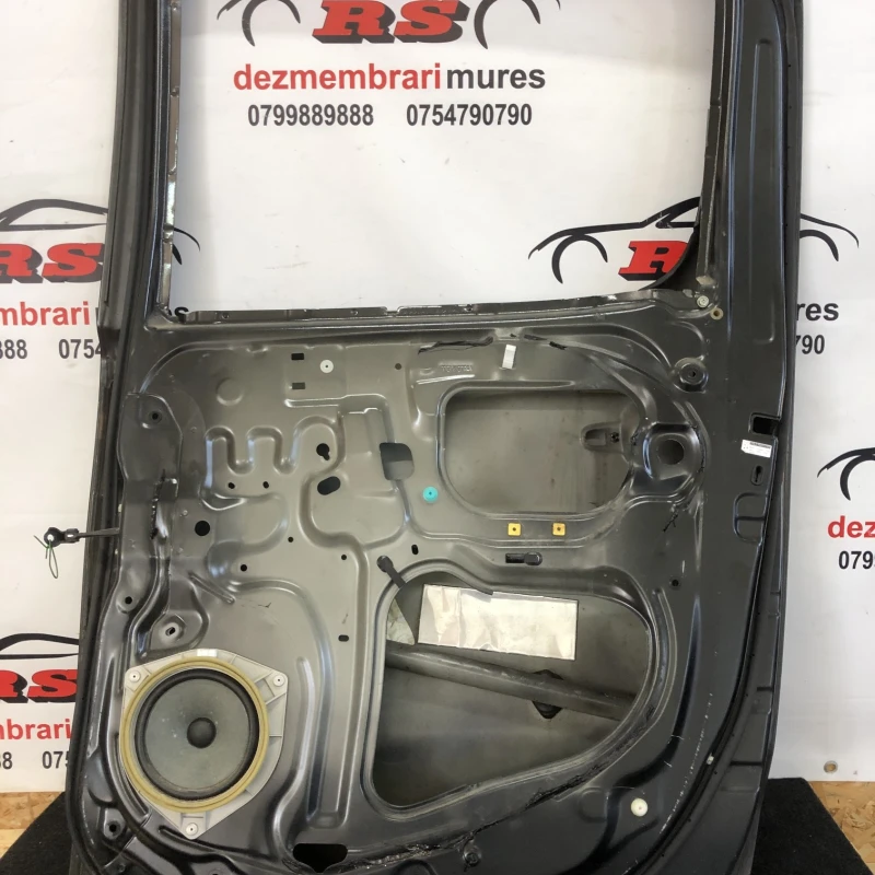 Usa dreapta spate / Toyota Hilux  2007 / Caroserie, oglinzi si faruri