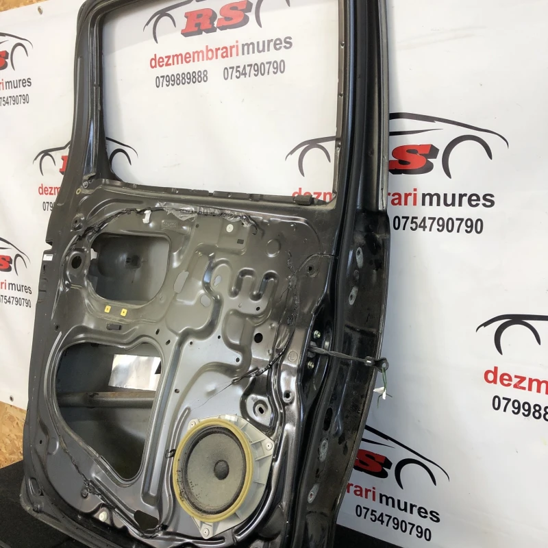 Usa stanga spate / Toyota Hilux  2007 / Caroserie, oglinzi si faruri
