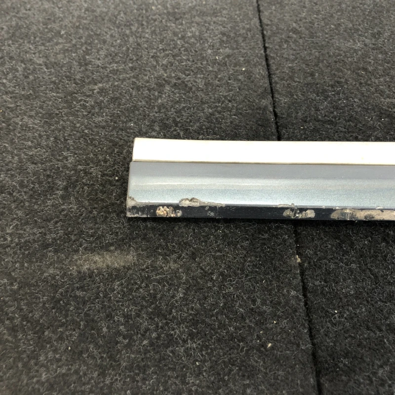 Balamale usa stanga spate / Volkswagen Passat B7 2013 / Caroserie, oglinzi si faruri