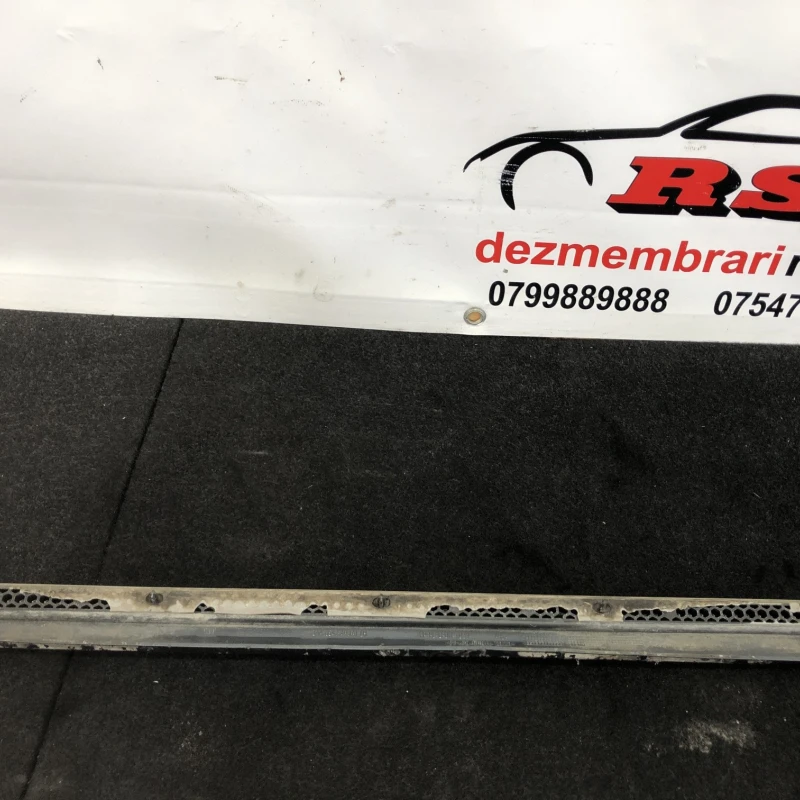 Balamale usa stanga spate / Volkswagen Passat B7 2013 / Caroserie, oglinzi si faruri