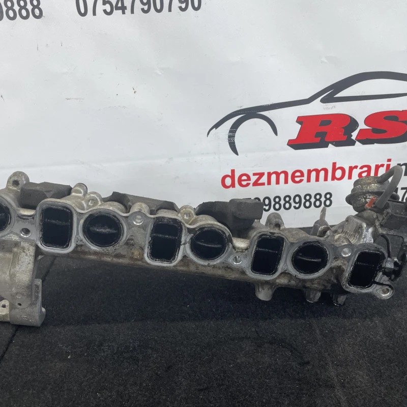 Galerie de admisie Toyota Hilux AN20 2007
