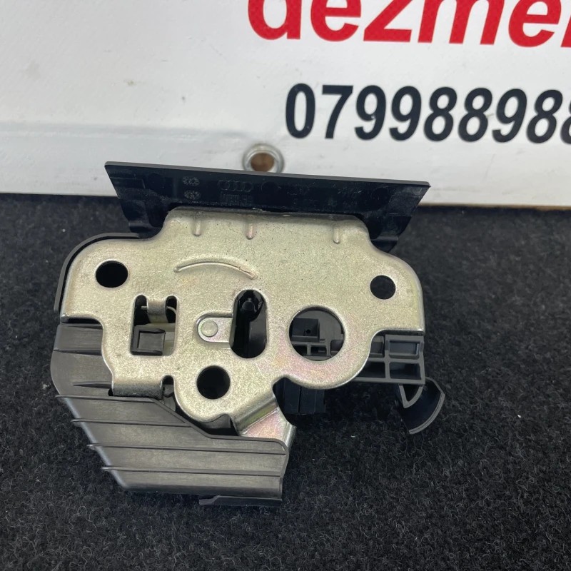 Iala broasca haion / Audi A3 8P 2012 / Caroserie, oglinzi si faruri