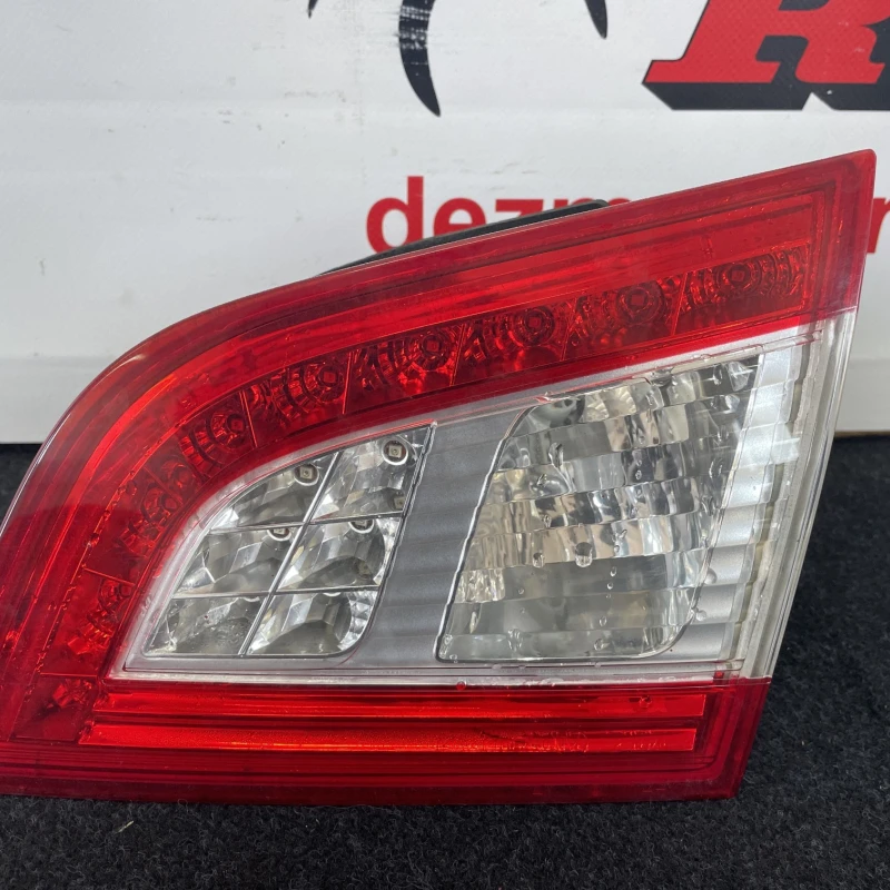 Stop dreapta haion Peugeot 