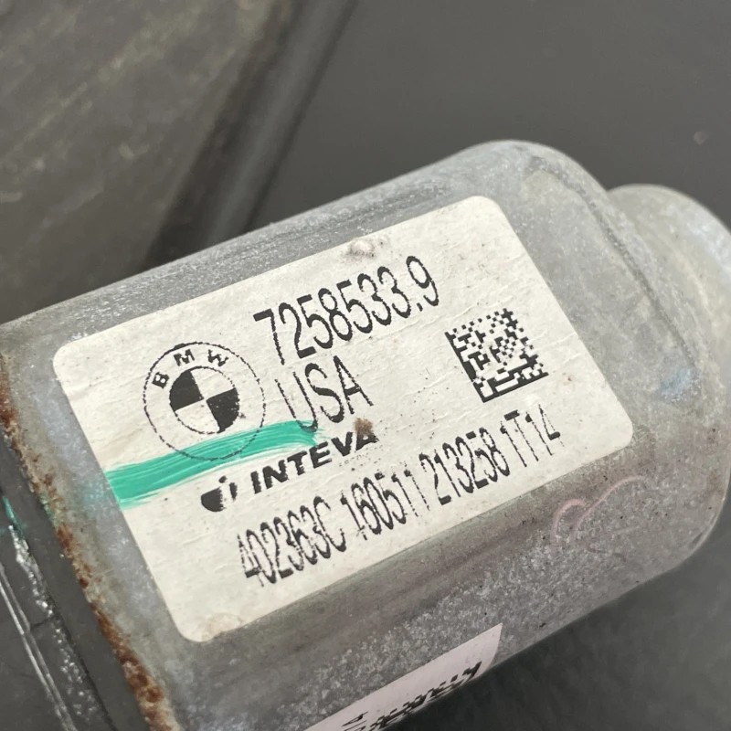 Macara geam dreapta spate cu motoras / BMW X3 F25 2011 / Caroserie, oglinzi si faruri