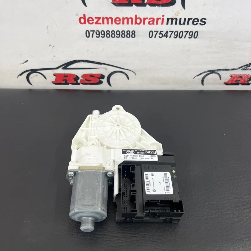 Motoras geam dreapta fata Audi A3 8P 2012