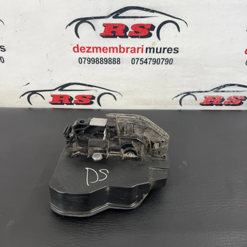 Iala broasca usa dreapta spate BMW 